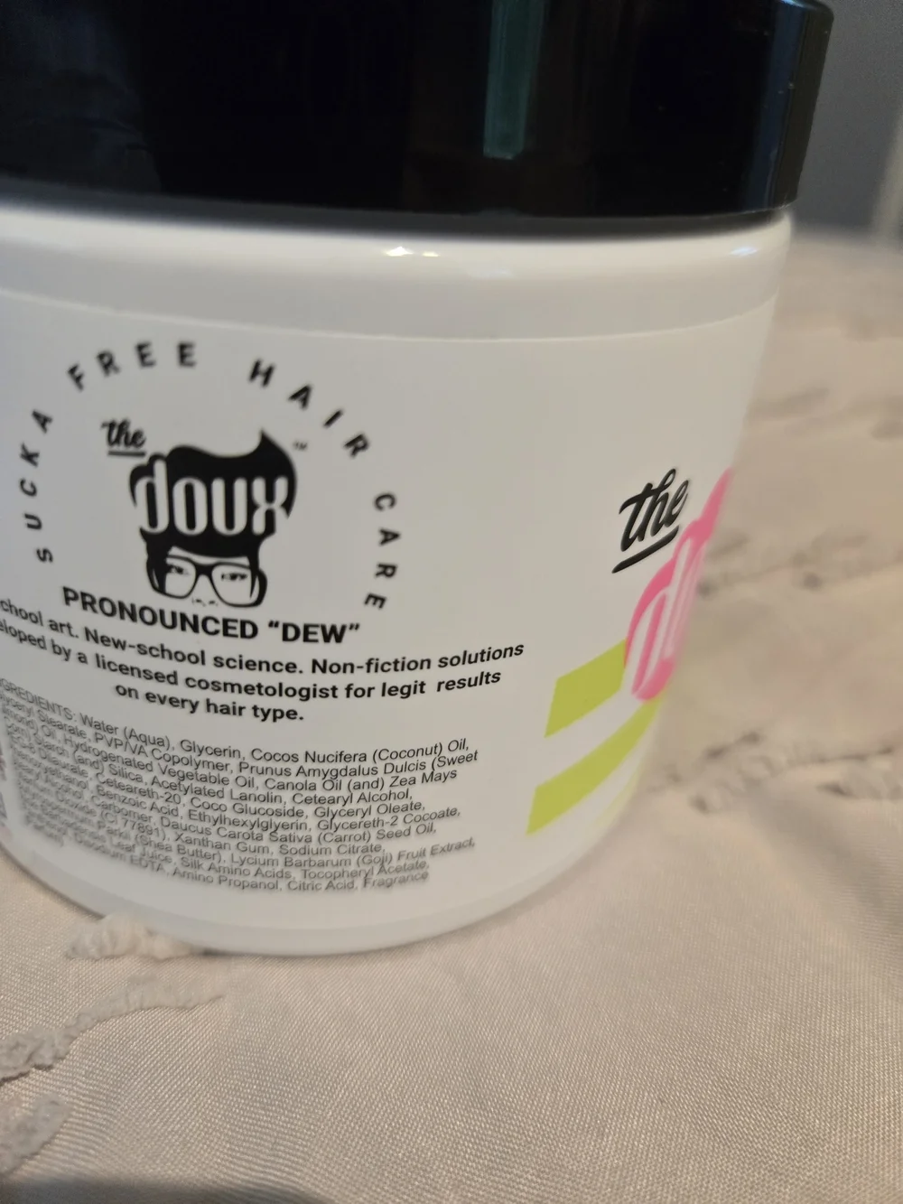 Bonita Afro Balm Texturizer Cream - White & Black with Lime Accents